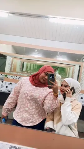 berdua jaa...@ฟาร์ราห์@_.nonamee6  🥰  #TikTokAwardsMY2024 #fypシ゚viral #support #explore #kakakadik 