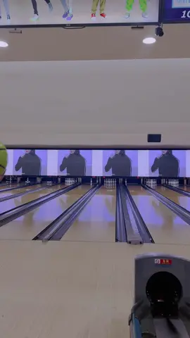 Lần đầu ném  bowling 😂#nhậtbản🇯🇵 
