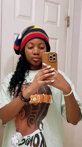I love me a slouch beanie💕 (click the link in my bio if you’d like to purchase) #crochettok #crochet #crocheting #crochetersoftiktok #crochethat #slouchbeanie 