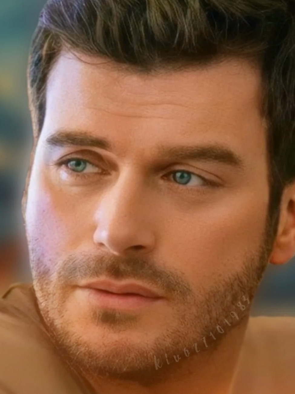 Tu che ti distingui e sei sempre il meglio, Kralım güzelim 👑💖🌹#kivo271019835 #model #goodvibes #awesome #amazing #turkishactor #turkishactors #kıvançtatlıtuğ #beauty #beautiful 