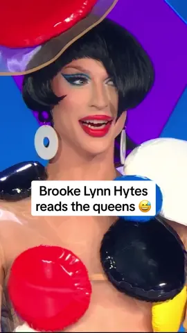 40 unhinged seconds of @Brooke Lynn Hytes absolutely reading the queens down 😅 Episode 4 of #CanadasDragRace: Canada vs The World is streaming now!  #dragrace #brookelynnhytes 