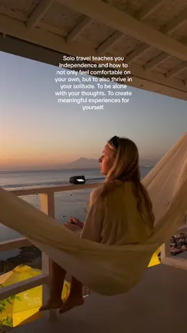 Have you ever been solo traveling? ☀️🗺️ #selflove #solotravel #fyp #fy #viral #travelblog #bali #solorreise #travelling #reiseblogger #quote #travelquotes #solotravelquotes #fyyy#viral 