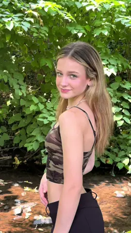 Closet staples are my favorite and I love this tank top by @gorglitter_us 🥰 Shop Amazon (Link in bio)! ⬇️⬇️⬇️⬇️⬇️⬇️⬇️⬇️⬇️⬇️ https://www.amazon.com/shop/ava_rivello_official #amazoninfluencer #solyhux #tanktop #closetstaples #cammostyle #cammotank #summertank #summerclothes #tanktops #stylishtops #spaghettistrap