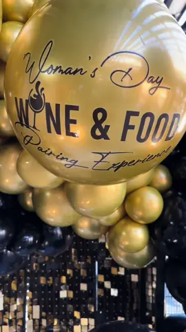 Backdrop 🖤💛 #missdecolee #eventplanner #pretoriasouthafrica🇿🇦 #decor #balloons #photobooth #pretoria #backdrop 