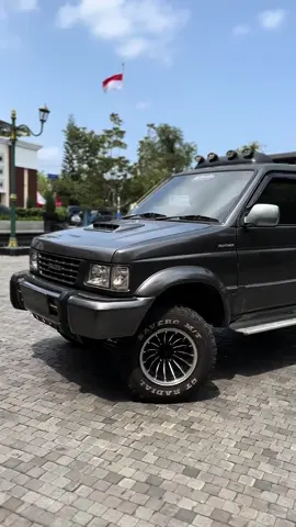 #panther #pantherhisporty #panthermania #panthermaniaindonesia #isuzupanther #dieselpower #dieselgang #fyp #fypシ #fypシ゚viral #fypage 