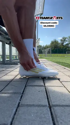Adidas F50 elite FG white-gold🤩 Discount code: MLORINC on 11teamsports!💰 Link to the shop: linktr.ee/mlorinc #adidas #f50 #boots #footballboots #Soccer #11teamsports #goalkeeper #discount 
