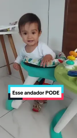 Por aqui os 10 meses começou assim, já querendo correr... então como o andador não é recomendado, encontrei esse aí... chama 