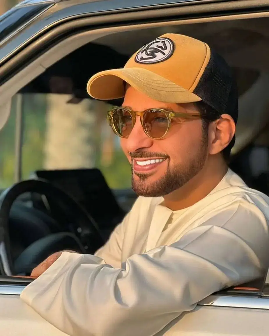 #عيضة_المنهالي🎶🎹🎵☕📻🎻 #يا سعادة عيوني يوم شافك نظيري يا بشاير سعودي يا شبيه القمر إنت لي لك حياتي وإنت لي أستخيري يا ضنا يا غناتي لك وهبت العمر #يا_سعاده_عيوني🖤 