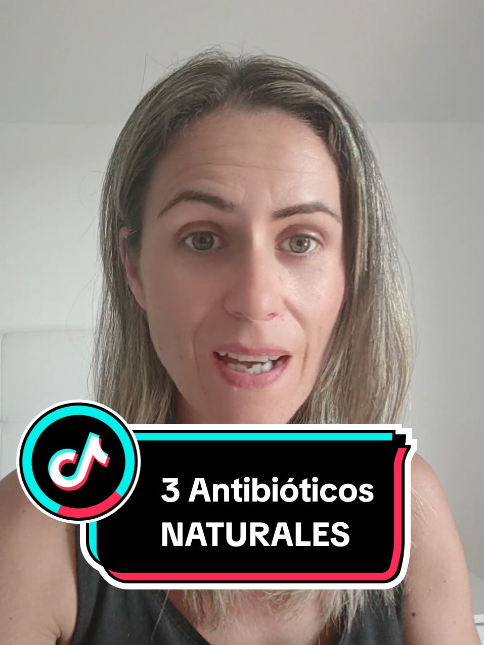 El sistema médico llega a un punto donde se ven superados.  En un mundo en el cual los avances científicos están en flor, llevamos más de 35 años sin que este sistema introduzca ni siquiera un nuevo #antibiotico.eso ha llevado a un aumento de bacterias resistentes al antibióticos. Esto no pasa con lo que la naturaleza ha creado.Los aceites esenciales #anti más potentes que hay. #aceitesesenciales #natural #parati   