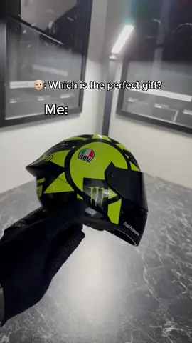 Perfect gift?😍 #teenyhelmets #minihelmet #bikelovers #bikelover #bikelife #bestgift 