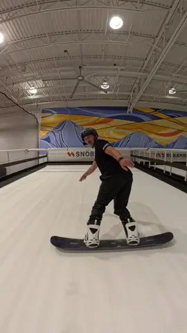 Thanks @Snobahn for letting me come check out the future of snowboarding! 😂 This thing was wild. Actually felt like snowboarding. #snowboard #snowboarder #snowboarding #snowboardtok #ski #skiing #skitok #teamhuckhouse #snobahn #future 