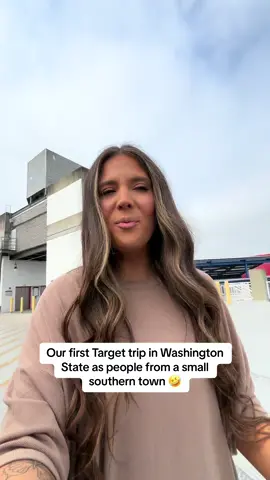 Why did they charge me for bags? Why is there an elevator?? Why is everything locked up??? 😭🤣🤣🤣 #washington #travel #family #couples 