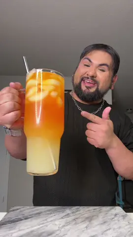 Replying to @𝔂𝓪𝓼𝓱 Water of the day! 💦 🙈 🍋 🍊 #water #watertok #drinkwater #flavoredwater #wateroftheday #Recipe 