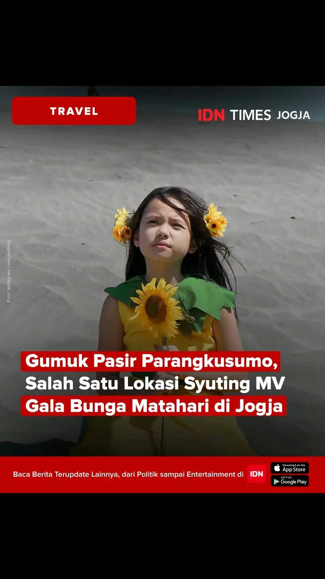 Siapa nih yang sudah berulang kali menyaksikan musik video dari lagu Sal Priadi, Gala Bunga Matahari? Klip ini menjadi trending #1 selama beberapa hari di YouTube, lagu ini memang kental akan suasana haru yang membuat rindu orang tersayang yang sudah tiada. Daerah Istimewa Yogyakarta (DIY) dipilih menjadi lokasi syuting musik video Gala Bunga Matahari. Terdapat tiga tempat yang menjadi lokasi syuting, salah satunya adalah Gumuk Pasir Parangkusumo. Gumuk Pasir Parangkusumo, merupakan destinasi populer di Bantul yang menyajikan pemandangan eksotis berupa lautan pasir. Di sinilah scene Gempita Nora Marten diambil saat memerankan seorang anak kecil. #idntimes #idntimesnews #tiktoknews #tiktokberita #galabungamatahari #salpriadi 