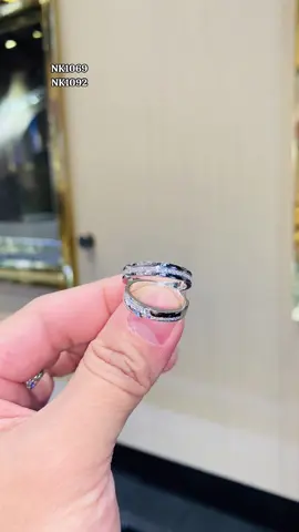 Mẫu nhẫn cặp đơn giản 🤩 #tâmluxury #nhancap #nhancuoi 