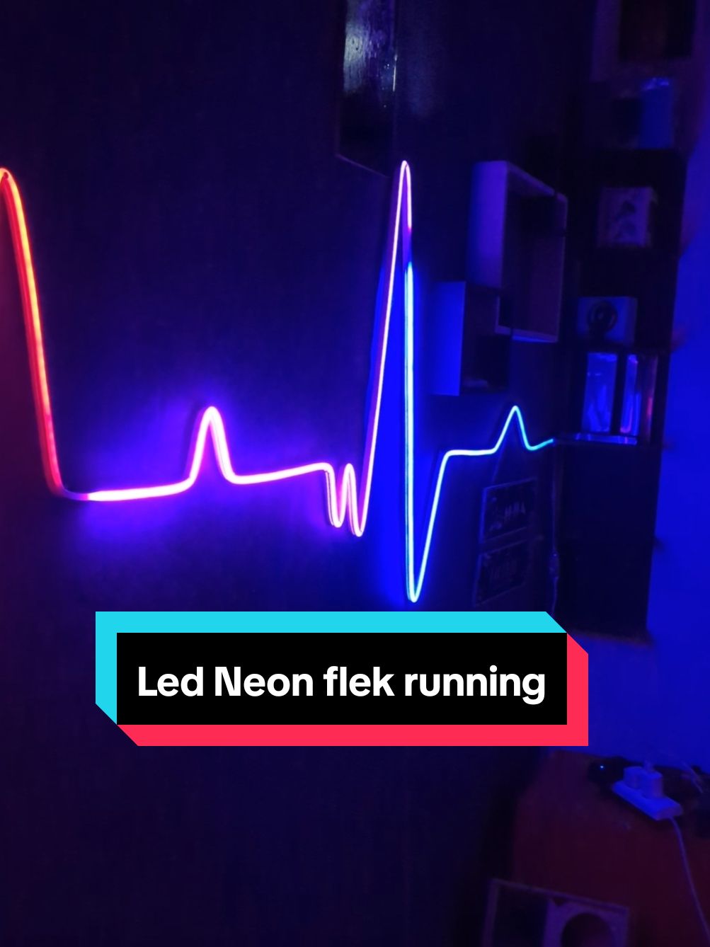 Led neon flek running. #promomerdeka #lampuestetik #neonrunning 