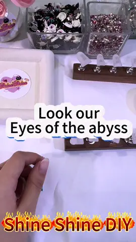 Eyes of the abyss #nails #stunning #fyppppppppppppppppppppppp #metal #shineshinediy #metal #cool 