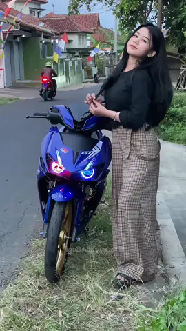 hhiii 