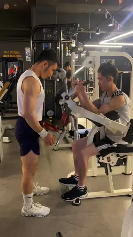 muốn to muốn đẹp thì phải tập Lỳ vào và tập đến ngưỡng thất bại🔥🔥 tháng đầu lên 4-5kg là a vui rồi🙏🙏#PT#영남대학교#대구#헬스장#truyencamhungmoinga#hanquocvietnam🇻🇳🇰🇷#chiasekienthuc#bodyfitness#dongluctapluyen#biecps🔥🔥🔥 