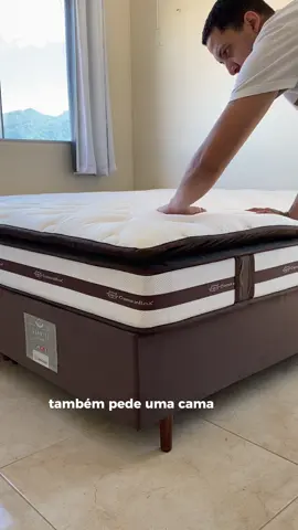 Para estrear a casa nova em grande estilo, vem ver a minha cama Box King da @Cama inBox. 💙  Modelo: Cama Box King Colchão + Box 193x203 Molas Ensacadas Cama inBox Relax Pillow Café CUPOM DE DESCONTO: “JAO”  *SOBRE O CUPOM:* O cupom é válido para todas as formas de pagamento -R$100 reais no cartão de crédito -Pagando no pix é 100 reais + 6% de desconto -Entrega em todo o BRASIL LINK: https://www.camainbox.com.br/cama-box-king-colch-o-box-193x203-molas-ensacadas-cama-inbox-relax-pillow-cafe.html #camainbox #rotina #morandosozinho #morarsozinho 