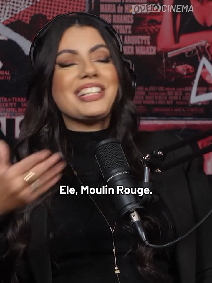 😍 Qual filme te fez AMAR cinema? Pra Loba, @nandabandereal, até hoje não existe nada mais encantador do que #MoulinRouge!! 🎧 Escute agora o novo episódio do #OdeioCinema no Youtube, Spotify ou nas demais plataformas de áudio. #playnopodcas#tiktokmefezassistir#AdoroCinema