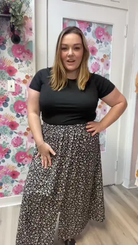 Curvzy Two Piece Set is the cutest! #plussize #fallfashion #curvytiktok #curvzy 
