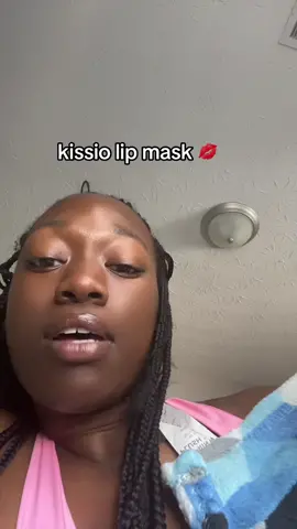 it lasts all day 🩷. • • #shaniahmonae #viral #fyppppppppppppppppppppppp #fyp #lipmask #kissiolipmask 