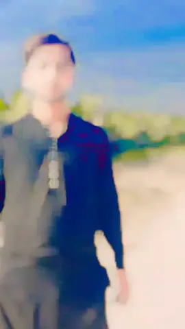 اسان سنڌي حسيني آهيون پيارا اسان امامن جي چاليه تاهين نه چوڏهن آگسٽ ملاهيندا آهيو ۽ نه ڪنهنجي پيء جي شادي