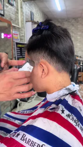 Tông đơ bấm viền 5027#mútphủitóclongbarber #mút_xốp_phủi_tóc #barber #xuhuong 