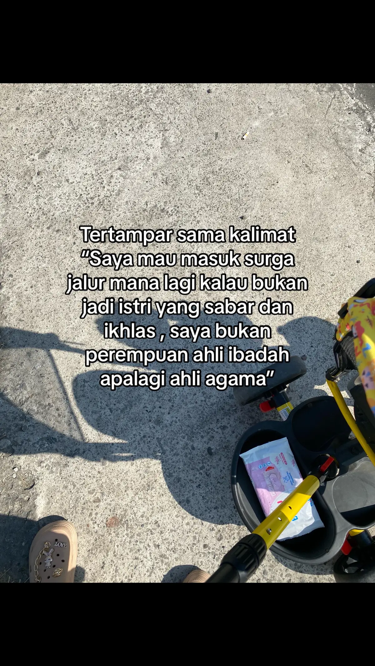 Walaupun sebenarnya ku sendiri menyadari kalau sabar dan ikhlas tak semudah membalikan tangan🙃#sabarituindah #ikhlas #suamiistri #rumahtangga #quotes 