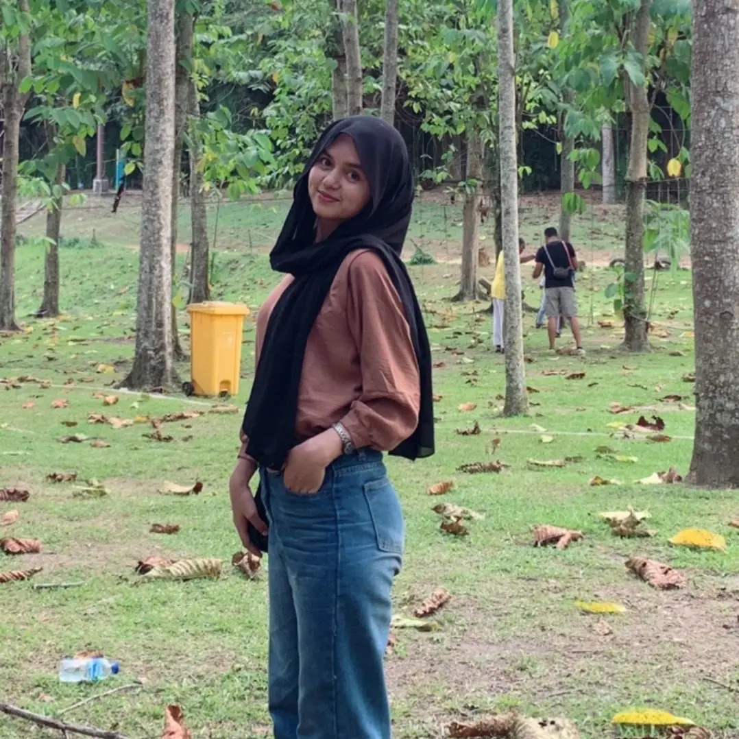 Emg aku nuntut apa? Emg ada ? Perselingkuhan terjadi cuma karna aku nuntut baju couple? Cincin? Dan di ajak jalan2? Sejauh ini siapapun yg pernah jadi pasangan ku… emg mreka pernah ku tuntut apa? Selain kasih sayang? :) 