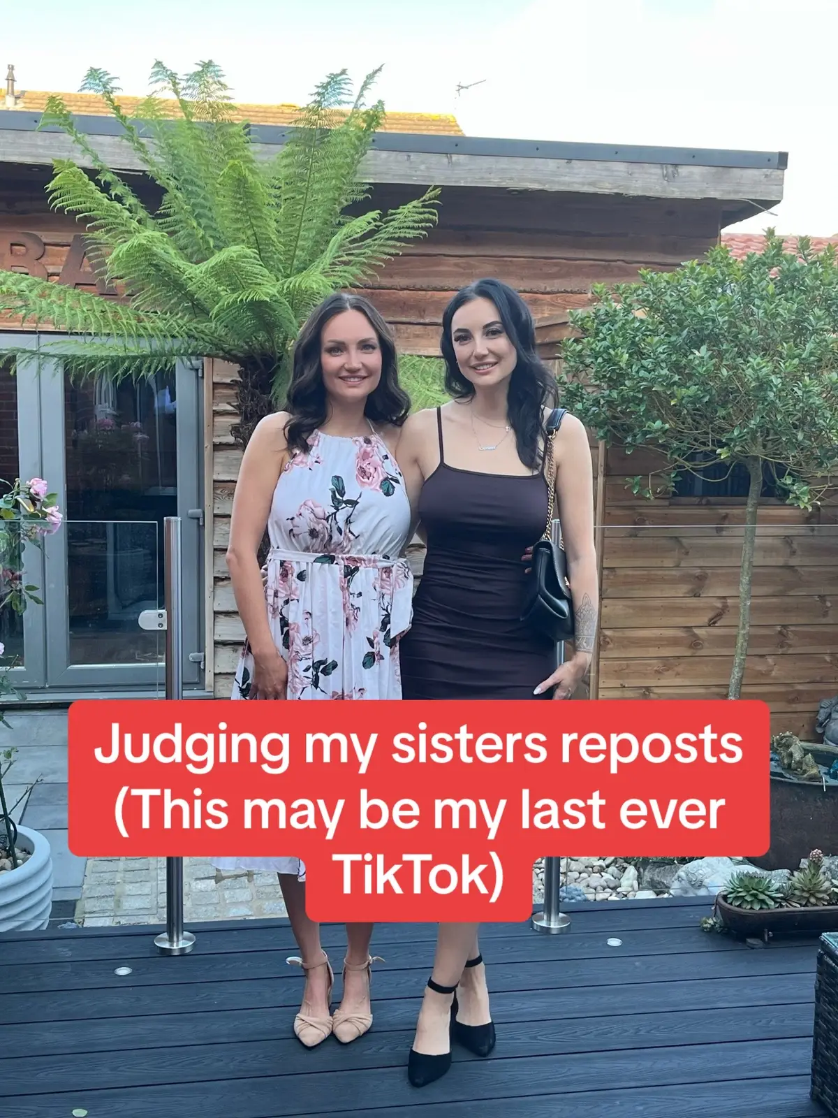 Lets hope she laughs #fyp #foryoupage #sister #sisters #sistersoftiktok #judging #girls #Siblings #funny 