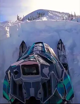 #fyp #peopleareawesome #livin #sendit #extremesports #snow #snowmobile  The last jump 🤘🫢