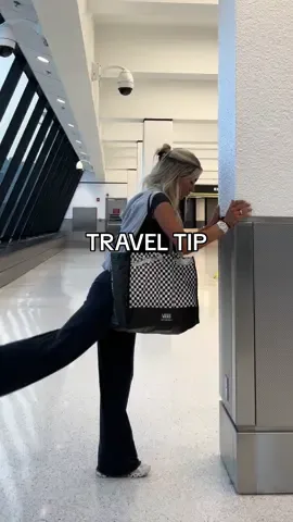 The TSA agent LOVED it #fyp #foryou #workout #traveltip #hack #freak #LifeHack #travel 