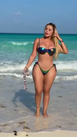 Vacaciones en la playa #foryou #parati #popular #tiktok #viralvideo #Viral #fypシ #fypシ゚viral #fyp #playa 