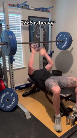 Looks light to me #225 #strength #kaged #fypシ゚viral #viral 