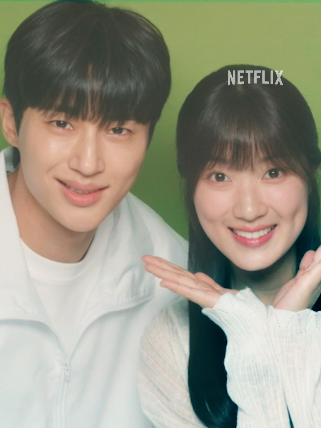 he's so down bad for her it's not even funny   #LovelyRunner #선재업고튀어 #ByeonWooSeok #RyuSunJae #변우석 #KimHyeYoon #ImSol #김혜윤 #KDrama #Netflix