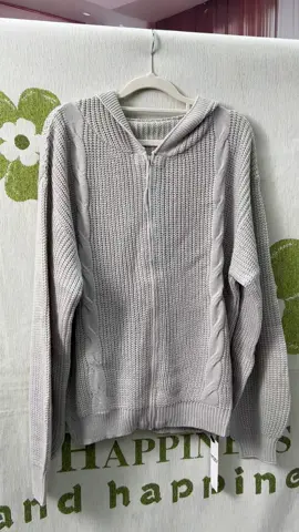 I feel ralaxed in it 🥰🥰#sweater #cardigan #womenswear #casualoutfits #spotlight #fypage #ootdfashion #tiktokmademebuyit 