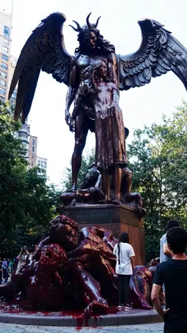 Monument of Lucifer. This location and statue does not exist, it was entire generated by cursejourney using AI. #lucifer #satan #statue #monument #travel #ai #surrealism #kling #aivideo #fake #weird #scary #bizarre #china #demonic #cursed