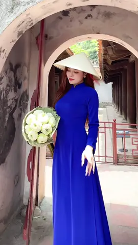 Áo dài đoàn thanh niên màu xanh cô ban #aodai #aodaiyenhai 