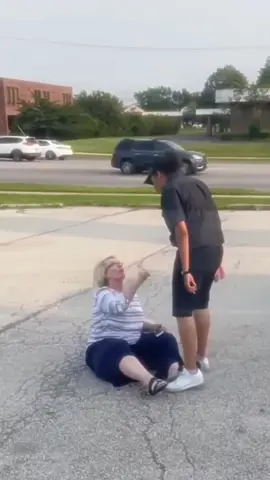 There should be a law to protect people against Karens #Karen #karens #karensgoingwild #karensoftiktok #viral #pizzahut #karensgonewild