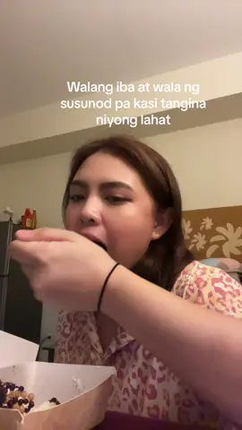 peacefully eating my chocolate cake nalang ano 😎 #fyp 