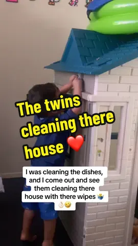 My twins always suprise me ❤️ #twins #cleaning #CleanTok #clean #house #fyp 