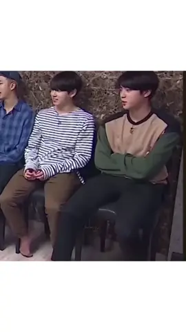 #jin caring hyung 🥰😘💜💜#jinkook @JEON JUNGKOOK  🇵🇰🇰🇷 #unfrezzmyaccount 