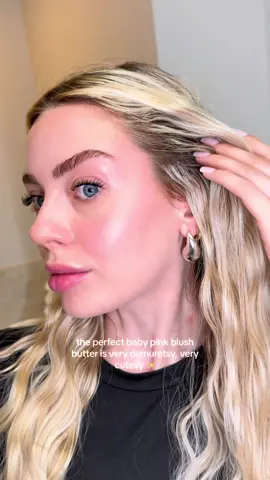 Very demuresty indeed 💗 #blushrecommendations #blushtrend #creamblush #bestdrugstoreblush #creamblushdrugstore #coralblush #pinkblush 