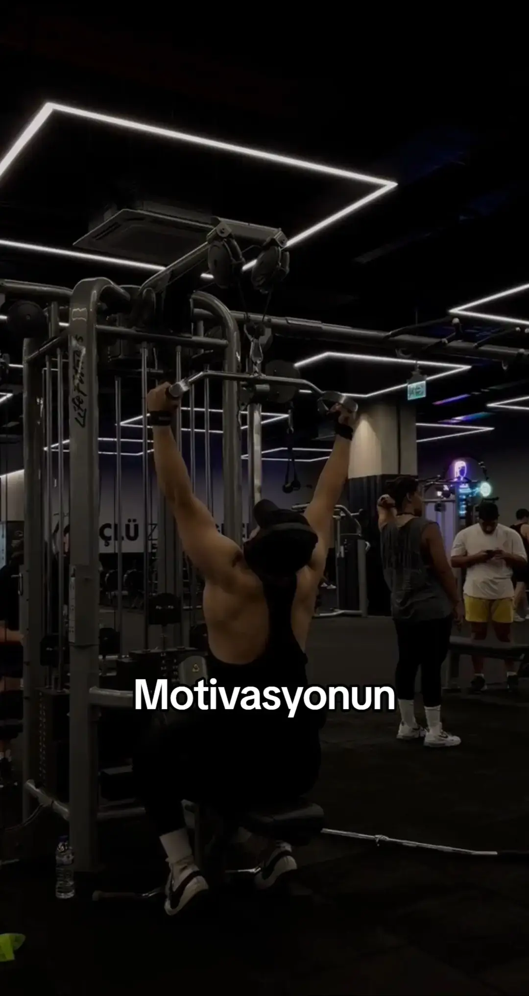 #fypシ゚ #gym #GymTok #gymrat #zyzz #Fitness #aesthetic #sixpack #fit #spor #sport #keşfetedüş 