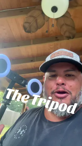 Super easy to use. I Love it. #tripod #phoneholder #contentcreator #content #supereasy 