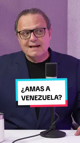 Hacer país desde el amor y el respeto... de eso se trata esta emotiva conversación que tuve con una de los comunicadores que más admiro @edurodriguezg  Esta entrevista es un abrazo al corazón para todos aquellos que amamos nuestro país. Espero que la disfrutan tanto como yo lo hice 🥰 La cita es en #TodoEstáEscrito Podcast por Youtube. ¿Los veo ahí?  ¡No olviden suscribirse! Y cuando lo hagan me cuentan 💖 . El link en mi Bio ♥️.  Este espacio es cortesía de:  @estarsegurosvzla  ¡Es lo que necesitas! @alimentossantoni  ¡Hazlo con amor, hazlo con Santoni!  @paramocafe ☕️ . #PodcastTodoEstáEscrito #Youtube #GizelMobayed #EduardoRodriguez #Venezuela