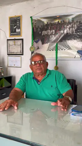 Após o amigo e ex-vereador Gustavo Correia me procurar preocupado com o abandono do Cruzeiro Isolado, fiz uma visita ao local e, logo após, protocolei uma denúncia junto ao Ministério Público, tendo em vista tratar-se de um ponto histórico tombado por Lei aprovada há décadas na Câmara Municipal, que garantia inclusive a constante manutenção da estrutura do mesmo, ato que a gestão ignorava., Após cobrança do MP, gestão municipal reforma o ponto que e parte dos tão famosos Contrastes que marcam a identidade cultural da nossa querida Várzea Alegre.#patrimoniocultural #patrimoniohistorico #preservacao #mandatopopular✊🏼✊🏽✊🏿 