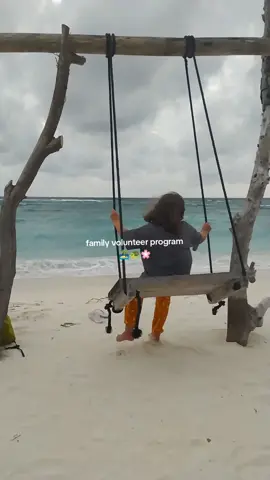 🌿 Our Family Volunteer Program is all about fostering a deep connection with nature and inspiring young minds! Alongside part-time volunteering at the marine center with your child, you’ll have the chance to explore local Maldivian life and snorkel almost every day in the beautiful ocean. 🌊 This program lets you spend quality time with your child while making a difference in protecting the ecosystem. We believe the love for nature will stay with our young volunteers forever. ☀️ For more info: 📱 WhatsApp: +9607255366 ✉️ home@onetheisland.com Can’t wait to create lasting memories with you and your family! 🏝️🐢 #FamilyHoliday #Maldives #Volunteering #MarineLife #SeaTurtle #Naifaru #familypackage #fyy #p #tiktok #travel #budgettravel #budgetfriendly #ocean